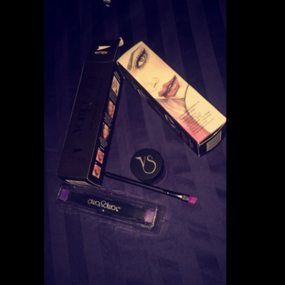 Vampstamp kit😍👅